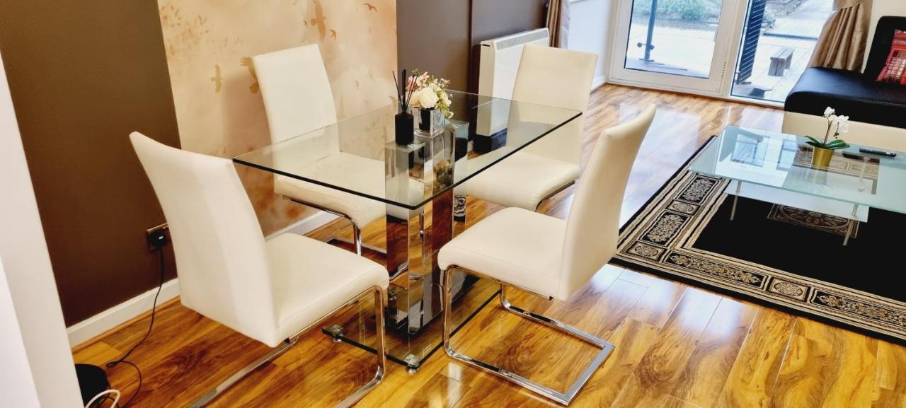 Double King Suite, Canary Wharf Waterfront London Exterior foto